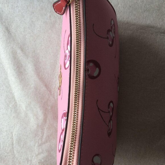 🍒Coach teri shoulder bag with cherry print - Picture 7 of 9